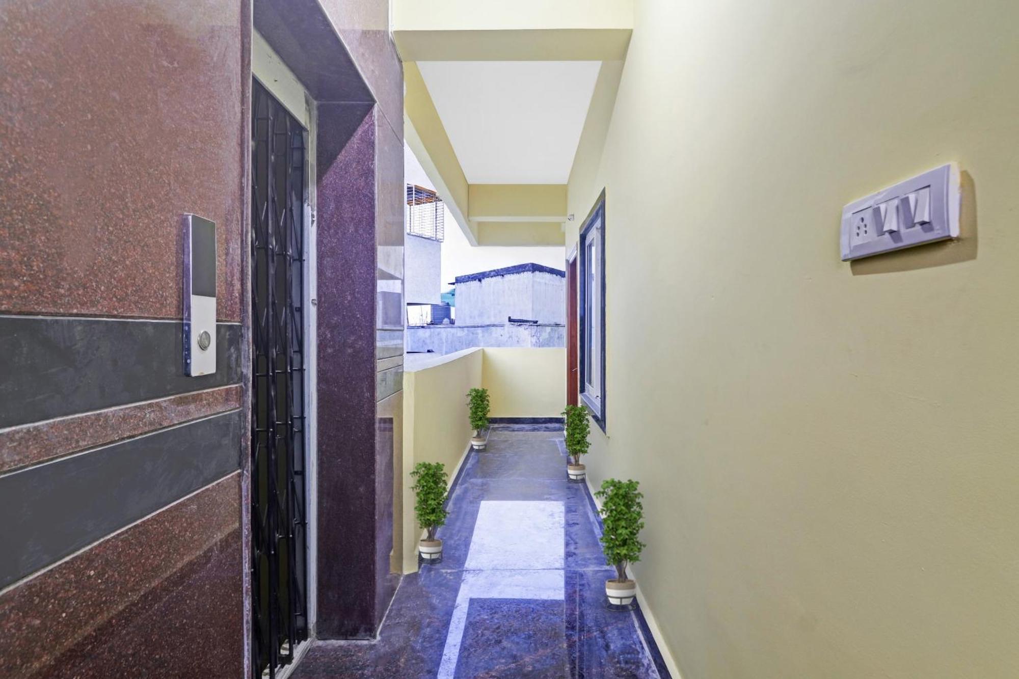 Hotel O Hanuma Residency Sururnagar Kültér fotó